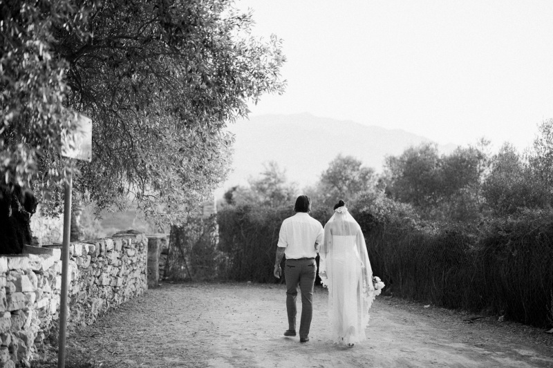 Elopement Photographer Crete
