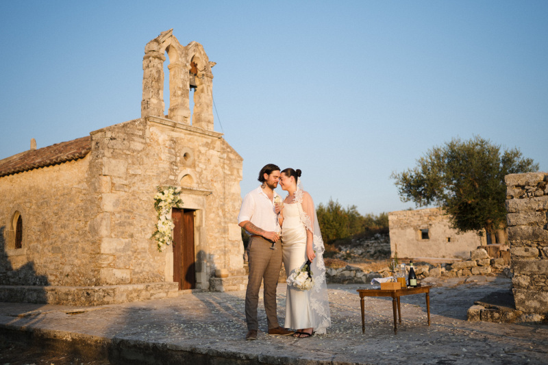 Elopement Photographer Crete